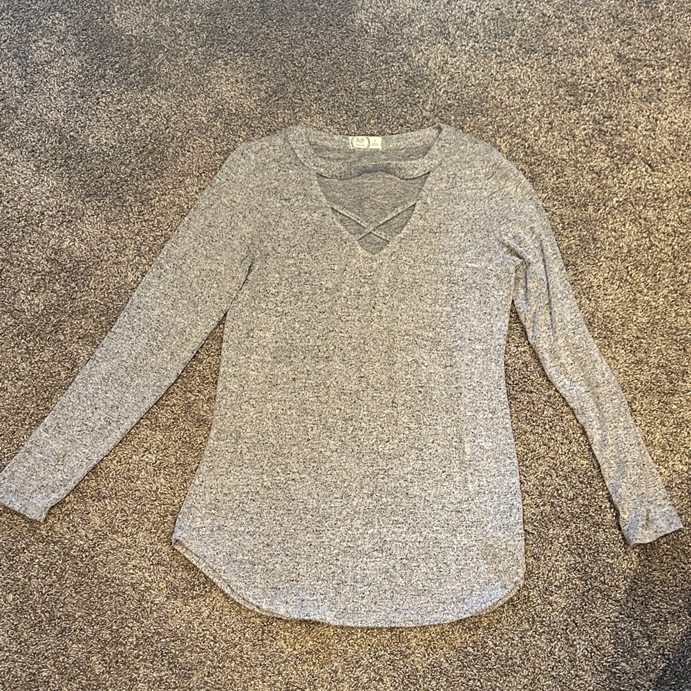 Maurices Heather Gray Long Sleeve Top